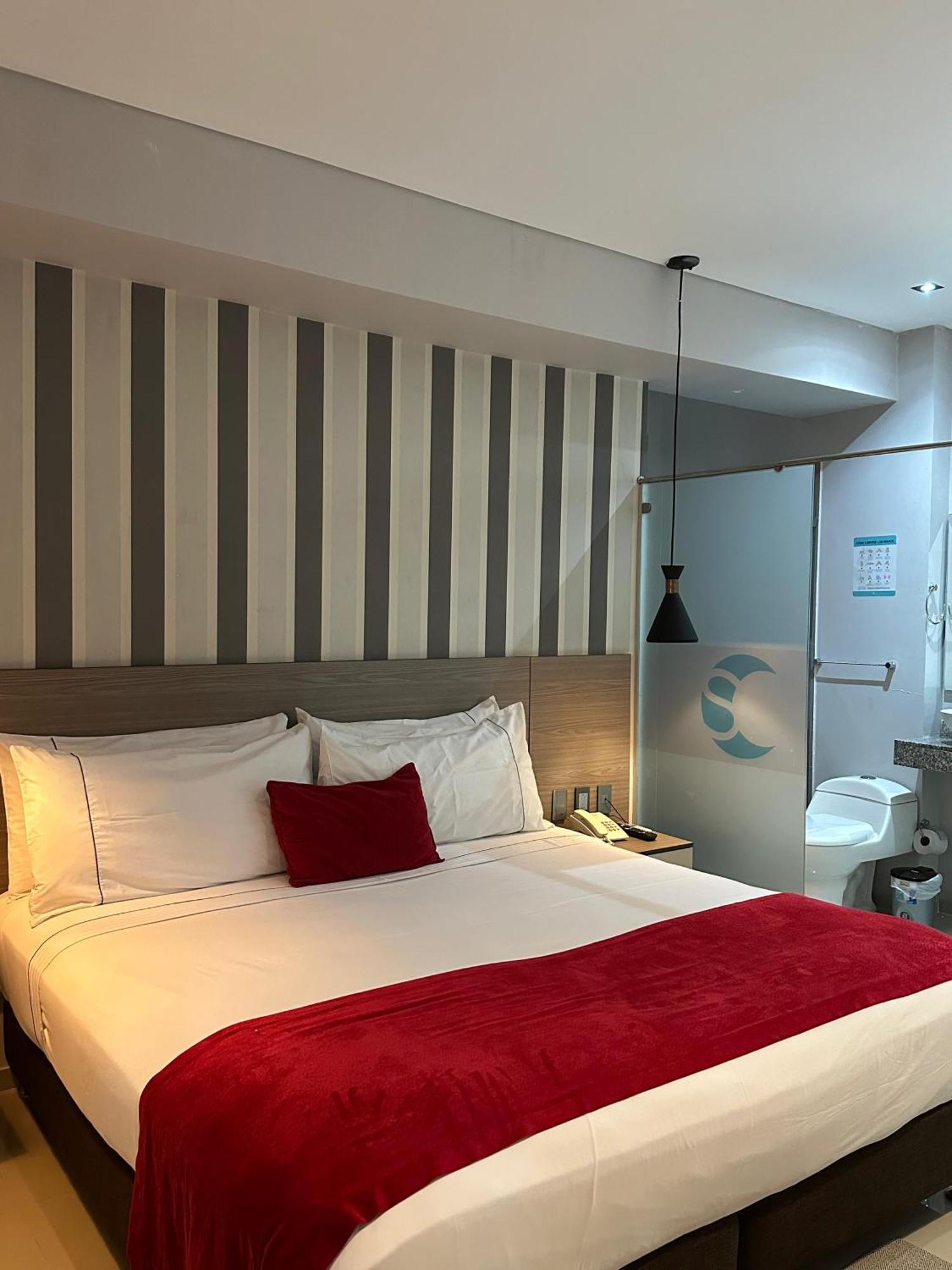 Hotel Santa Clara Boutique มอนเตริอา ภายนอก รูปภาพ