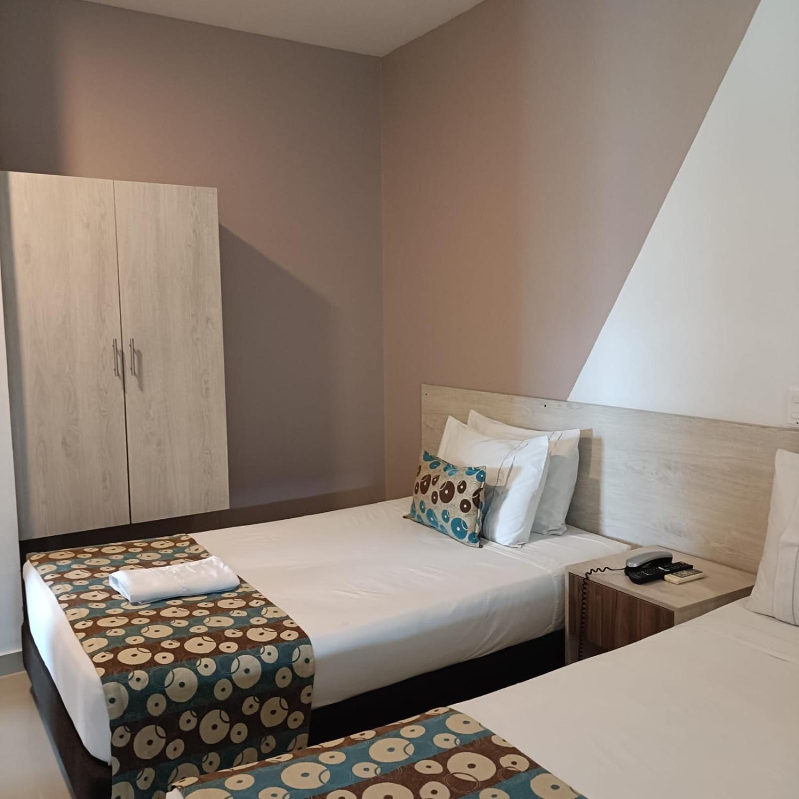 Hotel Santa Clara Boutique มอนเตริอา ภายนอก รูปภาพ