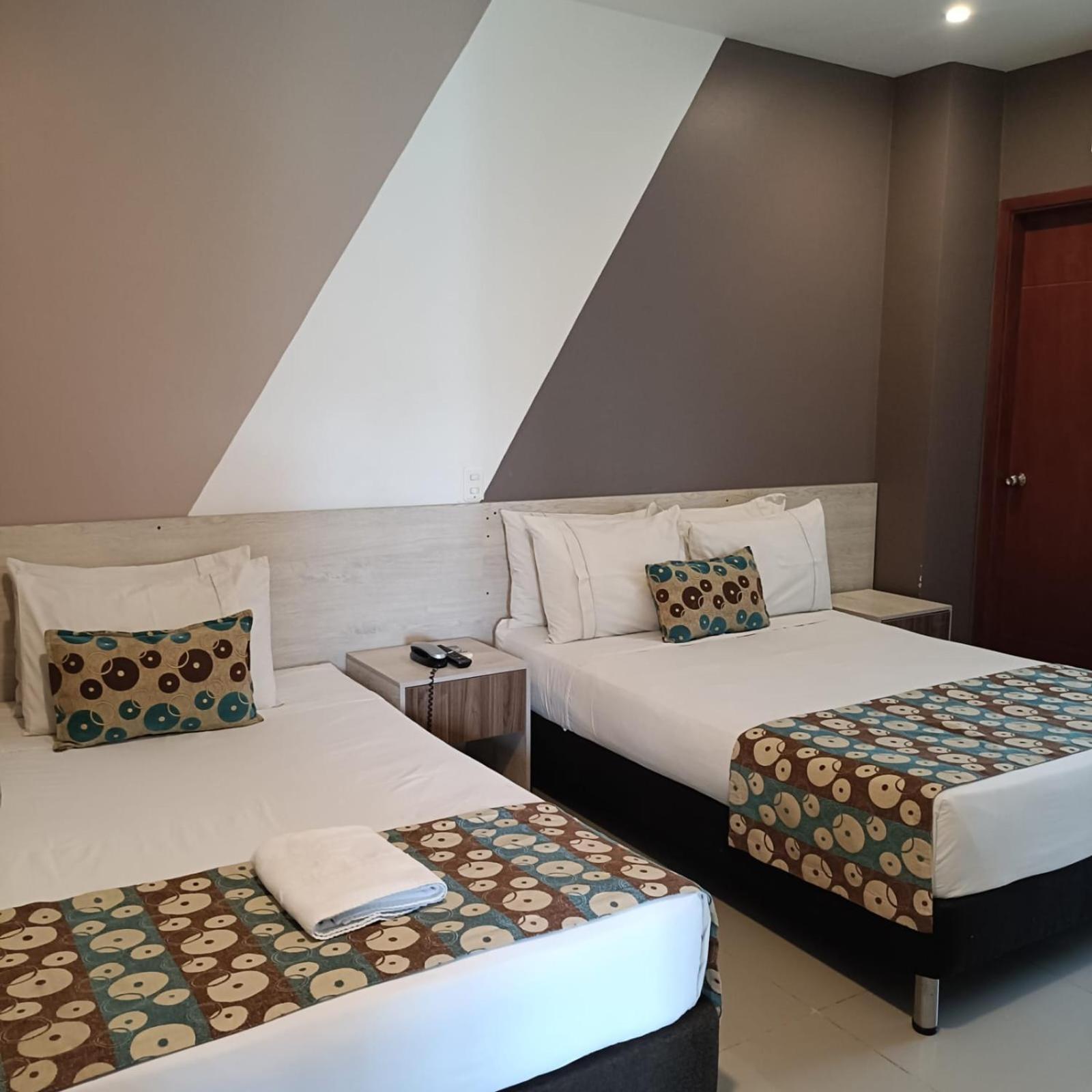 Hotel Santa Clara Boutique มอนเตริอา ภายนอก รูปภาพ