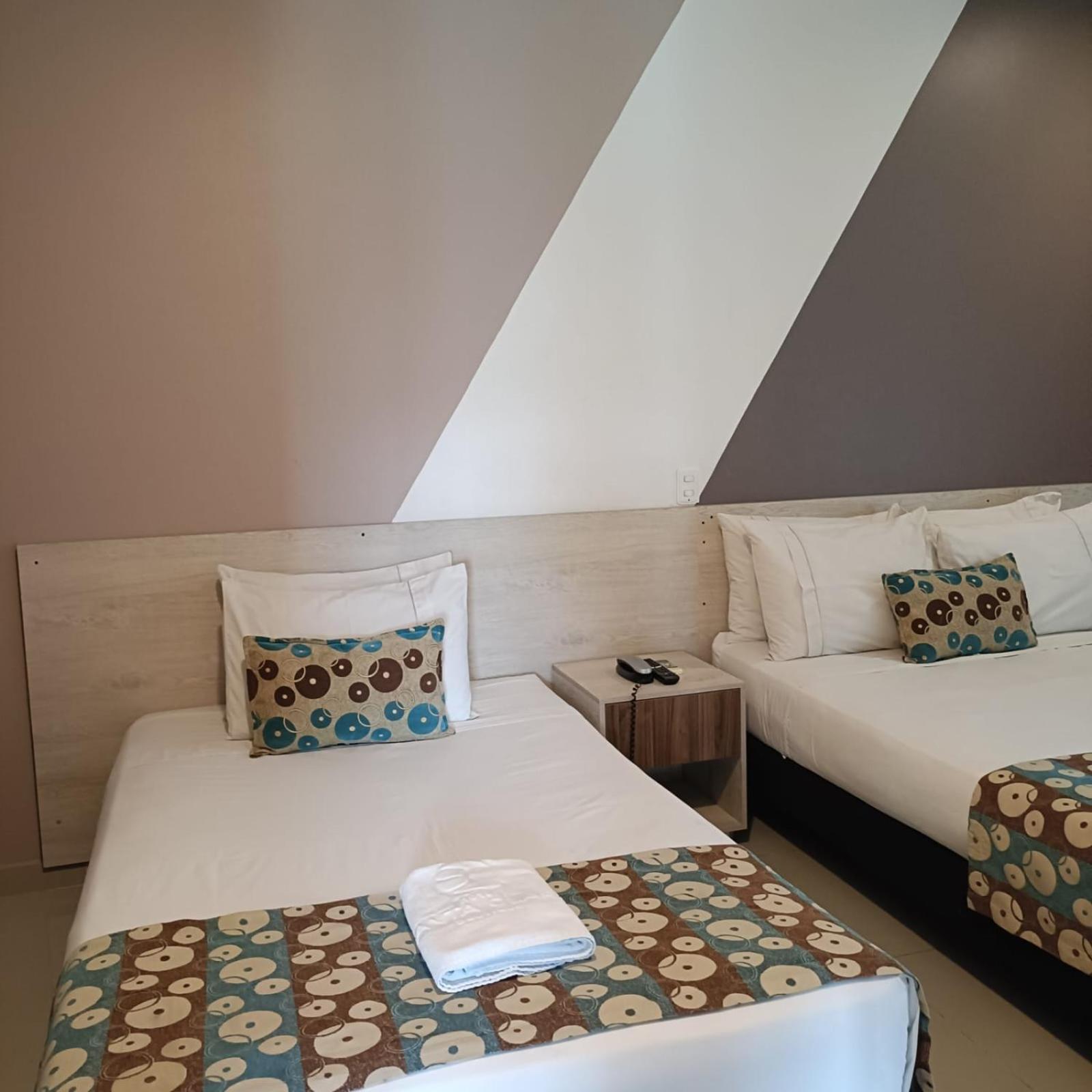 Hotel Santa Clara Boutique มอนเตริอา ภายนอก รูปภาพ