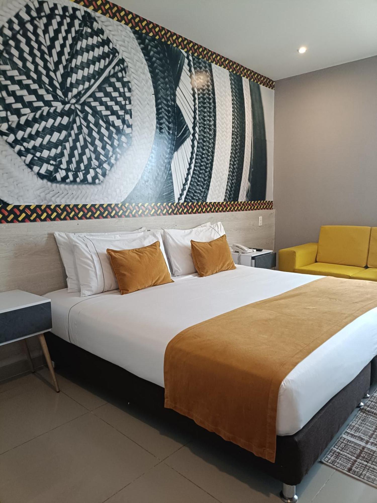 Hotel Santa Clara Boutique มอนเตริอา ภายนอก รูปภาพ
